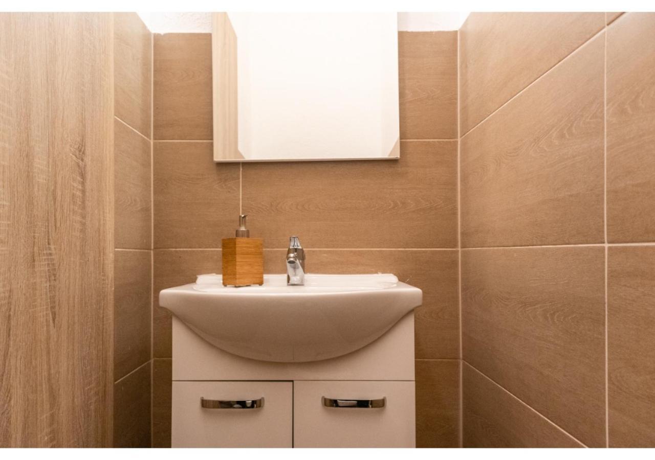 Stylish Apt - Ideal For Longstays Near Matzleinsdorferplatz เวียนนา ภายนอก รูปภาพ